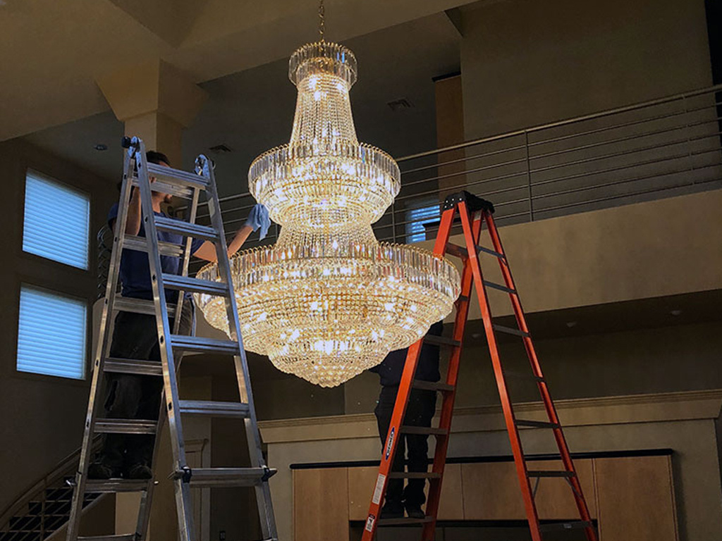 Las Vegas Nevada Chandelier Cleaning